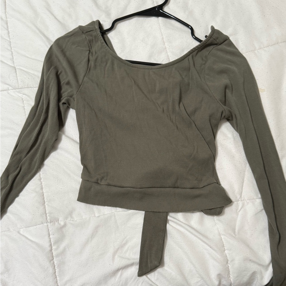Pink Lily Olive Green Tie Back Ribbed Crop Top Blouse Size Large